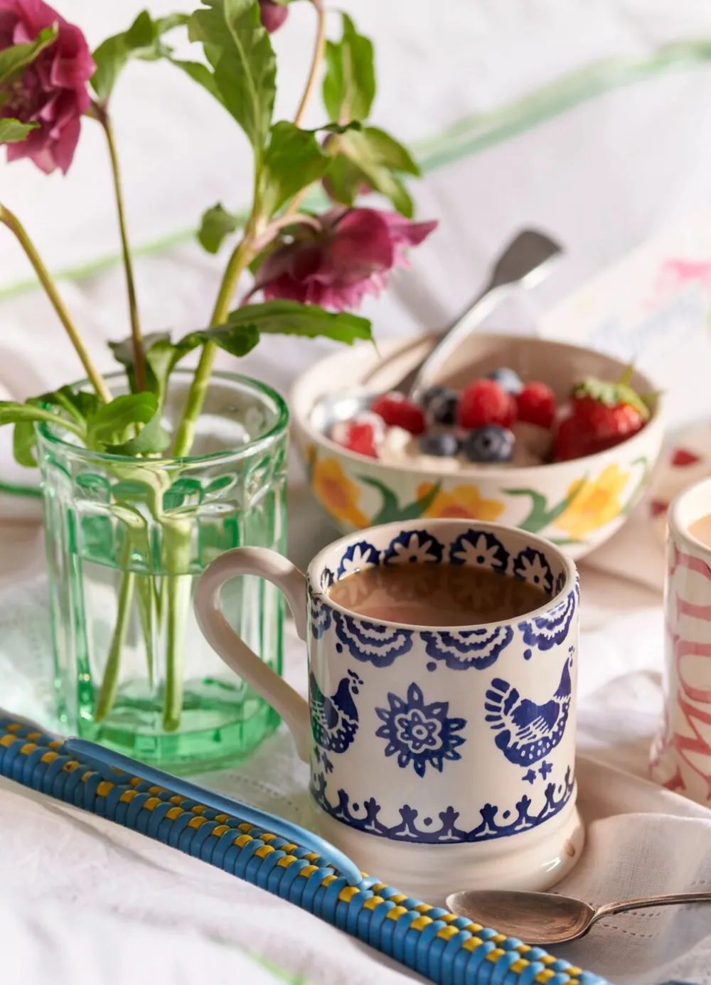 Blue Hen & Border Mum 1/2 Pint Mug