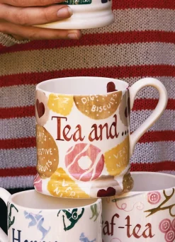 Personalised Biscuits 1/2 Pint Mug