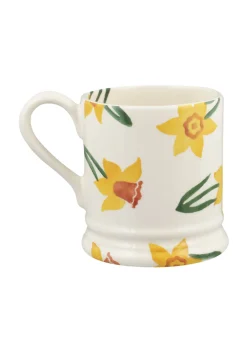Personalised Daffodils 1/2 Pint Mug