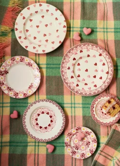 Pink Hearts Large Dinner Plate, 10.5 Inch