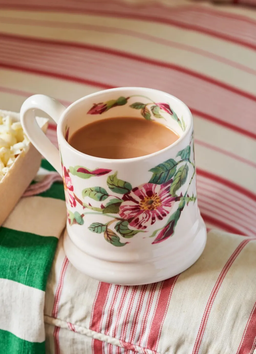 Rosa Mundi 1/2 Pint Mug