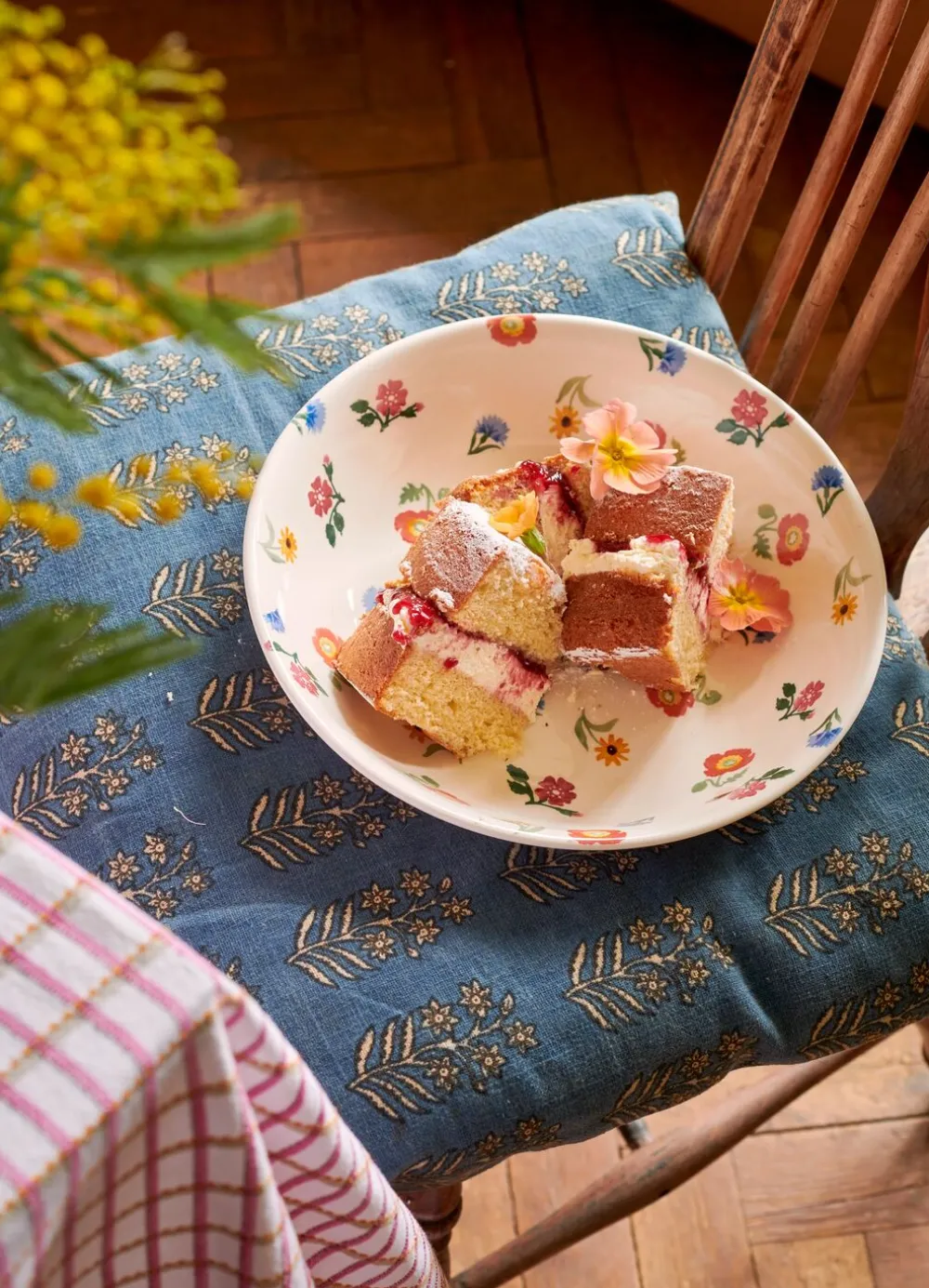 Seconds Poppies & Pinks Medium Dish