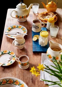 Seconds Windblown Daffodils 4 Mug Teapot