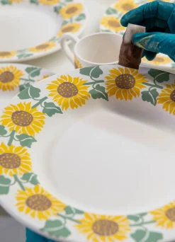Sunflower Medium Dinner Plate, 8.5 Inch