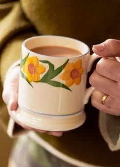 Windblown Daffodils 1/2 Pint Mug