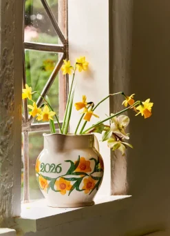 Windblown Daffodils Year Jug 2026 1 1/2 Pint Jug - Club Exclusive